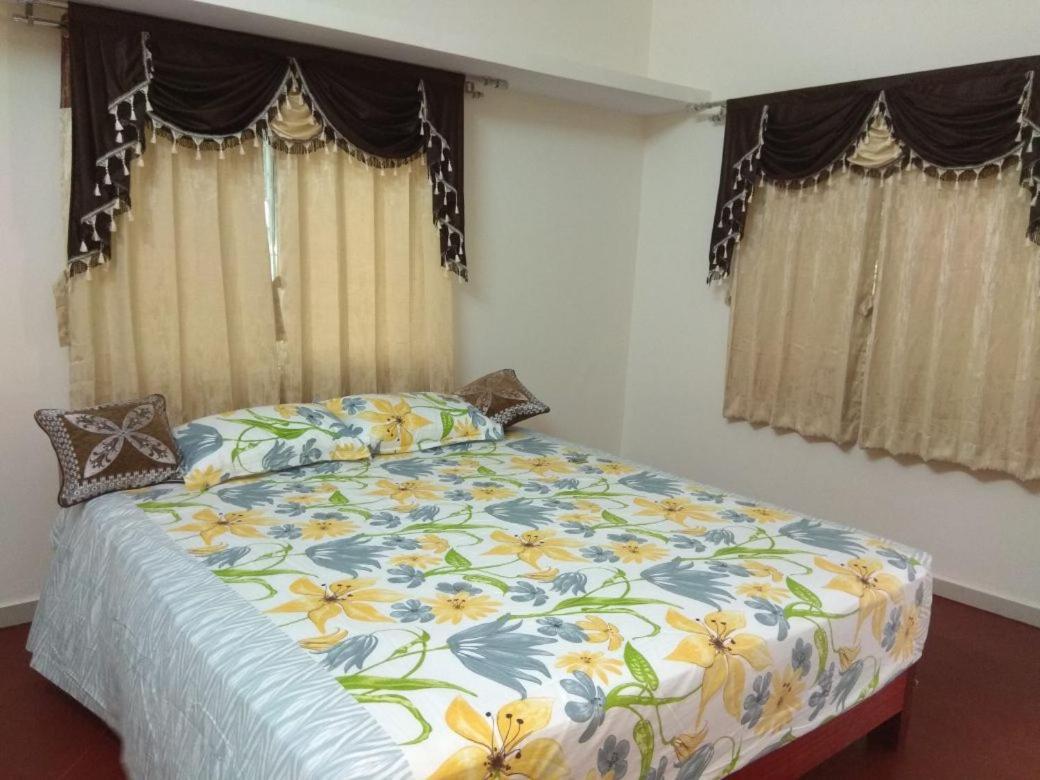 Srb Residency Hotel Tiruvannamalai Luaran gambar