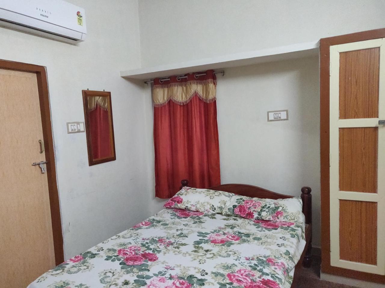 Srb Residency Hotel Tiruvannamalai Luaran gambar