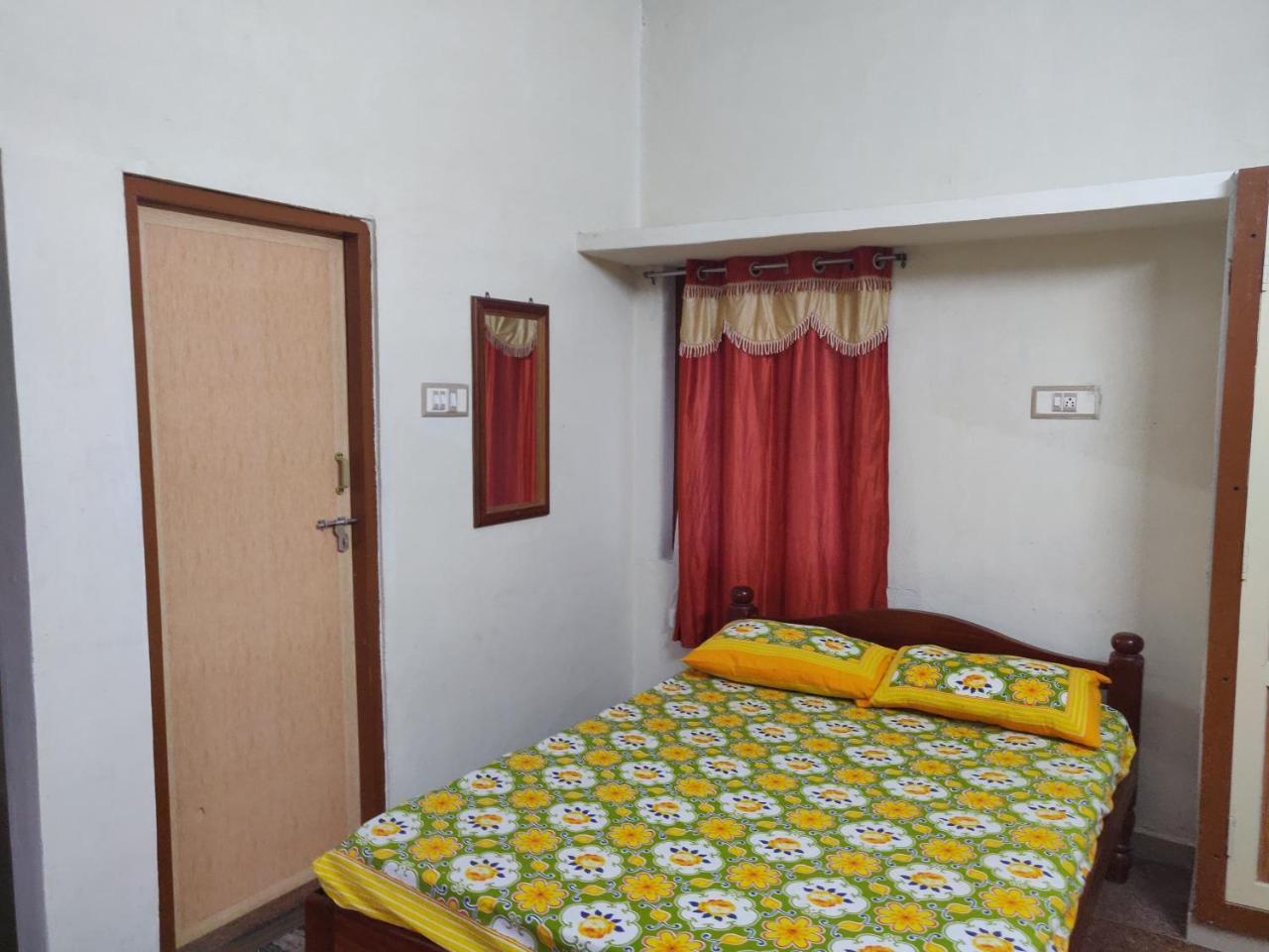 Srb Residency Hotel Tiruvannamalai Luaran gambar