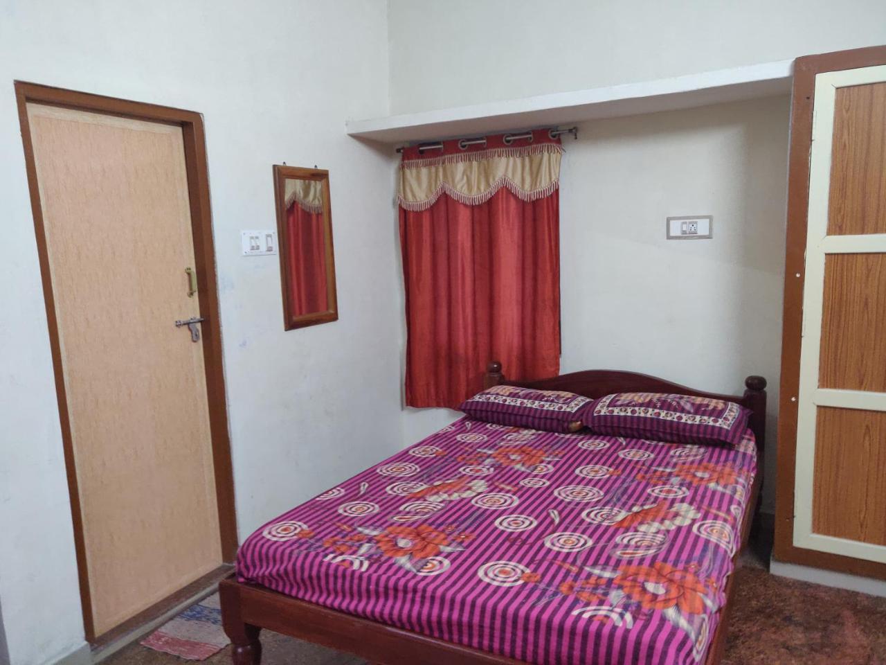 Srb Residency Hotel Tiruvannamalai Luaran gambar