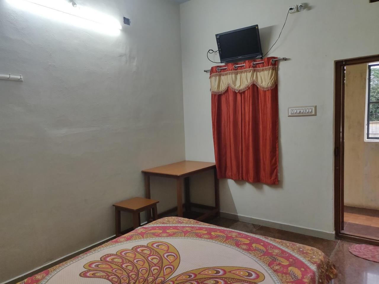 Srb Residency Hotel Tiruvannamalai Luaran gambar