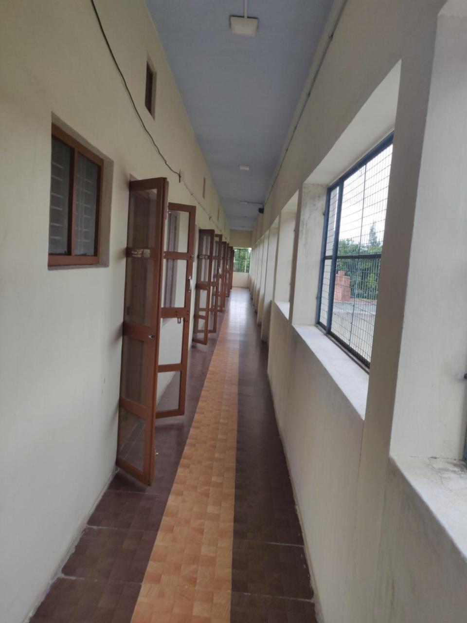 Srb Residency Hotel Tiruvannamalai Luaran gambar